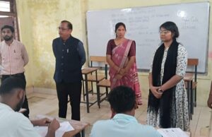 पीएससी प्रारंभिक परीक्षा संपन्न, लोक सेवा आयोग के सदस्य डॉ प्रवीण वर्मा पहुंचे निरीक्षण में