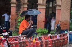 एलपीजी सिलेंडर की पैनिक बुकिंग में गिरावट, फारस की खाड़ी में फंसे 611 भारतीय सेफ हैं… पिछले 24 घंटों का हर अपडेट