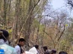 गंभीर रूप से बीमार मरीज को पहाड़ी गांव से पगडंडी रास्ते के सहारे कांवर में बिठाकर 17 किलोमीटर पैदल चलने के बावजूद नहीं मिला एंबुलेंस सुविधा, विकास के दावे फैल होते नजर आ रही