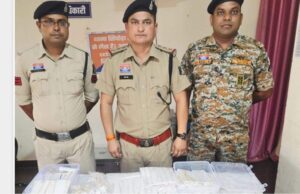 वाहन चेकिंग में बड़ा खुलास – कार से बरामद हुआ 9.817 करोड़ का गोल्ड, गुजरात के तीन युवक गिरफ्तार