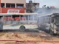 राजनांदगाव – शहर के बसंतपुर थाना क्षेत्र के एक बस डिपो में लगी भीषण आग, कई बसें जलकर हुई राख