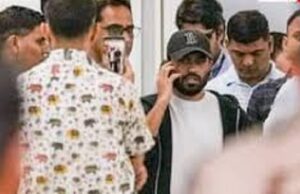 भारत में लैंड करते ही कॉकरोच जनता पार्टी के फाउंडर अभिजीत दीपके का पहला रिएक्शन