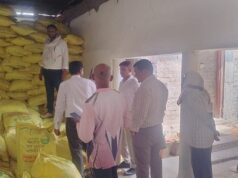 खाद की कालाबाजारी पर बड़ा प्रहार – 859 बोरी उर्वरक जब्त, कई दुकानों के लाइसेंस निलंबित