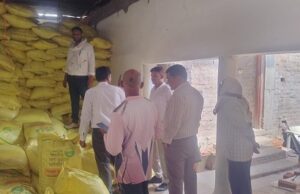खाद की कालाबाजारी पर बड़ा प्रहार – 859 बोरी उर्वरक जब्त, कई दुकानों के लाइसेंस निलंबित