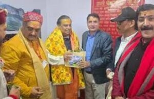 मुकेश अंबानी ने बदरीनाथ और बाबा केदारनाथ में किए दर्शन, 10 करोड़ रुपये दान किए