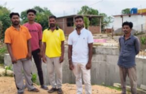 गरियाबंद: 20 साल की मांग अनसुनी, मुर्गा व्यवसायी ने 12 लाख खर्च कर खुद बना दिया पुल