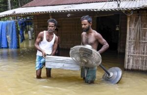 असम में बाढ़ का कहर! 24 घंटे में 7 मौतें, अब तक 75 की गई जान; 3.32 लाख लोग प्रभावित