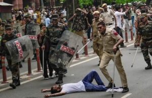 दिल्ली बवाल की तस्वीरें: ‘मारो सर, मारो…’, कहते प्रदर्शनकारी का वीडियो; हरियाणा नंबर के ट्रक में थे पत्थर