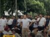कांग्रेस की गुप्त योजना: कैसे अचानक PM आवास के बाहर जुट गए कांग्रेस सांसद, पुलिस-शासन क्यों नहीं रोक पाए धरना?