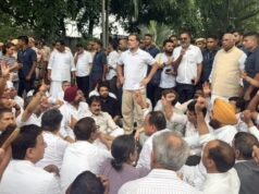 PM आवास के बाहर कांग्रेस का हल्लाबोल, राहुल गांधी ने PM मोदी, अमित शाह और धर्मेंद्र प्रधान के इस्तीफे की उठाई मांग