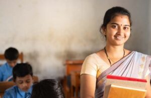 छत्तीसगढ़ में शिक्षकों को बड़ी राहत, शिक्षा सत्र 2026-27 तक पुनर्नियुक्ति को मंजूरी