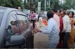 बेमेतरा में पुलिस की बड़ी लापरवाही – फंदे पर लटकी महिला को मृत समझकर कमरे में लगाया ताला, दो घंटे बाद खोला तो चल रही थीं सांसें