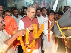 सावन में भोलेनाथ की भक्ति में डूबे डॉ. रमन सिंह, महासमुंद में महारुद्राभिषेक में की पूजा-अर्चना