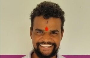 देवभोग के हृदय स्थल चार चौक में लगी बोर्ड की बदहाली कब सुधरेगी – आकाश प्रधान