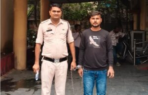 पंडरी पुलिस ने 8 घंटे में सुलझाई चोरी की गुत्थी, आरोपी गिरफ्तार, 7 हजार रुपये बरामद