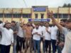 इंदिरा गांधी कृषि विश्वविद्यालय में पेपर लीक पर बवाल! – NSUI का प्रदर्शन, नकली नोट-डायपर लेकर पहुंचे कार्यकर्ता; जिम्मेदारों के इस्तीफे की मांग