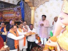 रायपुर के गोल बाजार गणपति दरबार पहुंचे CM साय, 117 साल पुरानी परंपरा में हुए शामिल