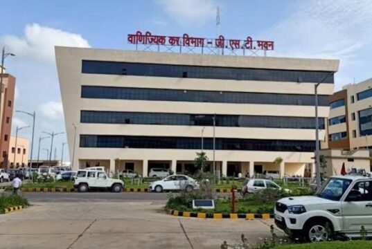 रिजल्ट से पहले ही बन गई थी पास होने वालों की सूची! व्यापमं जैसी धांधली पर गिरी गाज, 42 अफसरों का डिमोशन