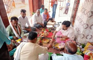 परम्परागत रूप से खेती – किसानी का काम बंद कर मनाया मंगल त्यौहार
